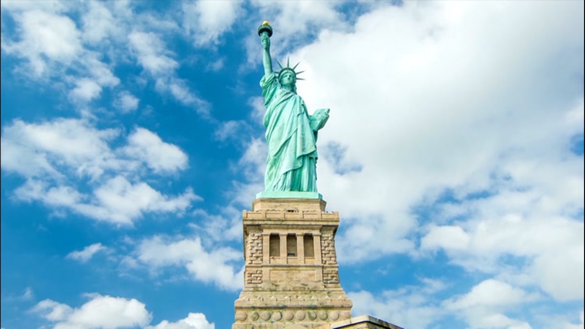The Correct Colour Of The Statue Of Liberty And It Is Not Blue-green